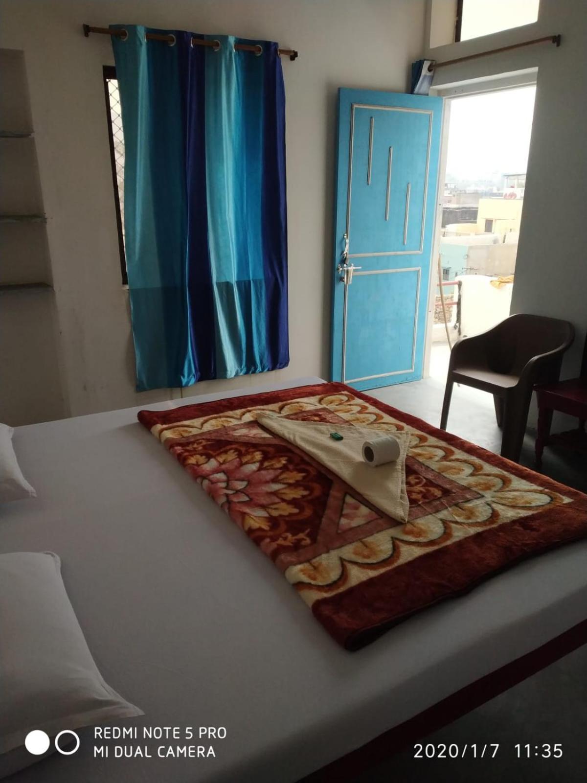 Rajguru Guest House Пушкар Екстериор снимка