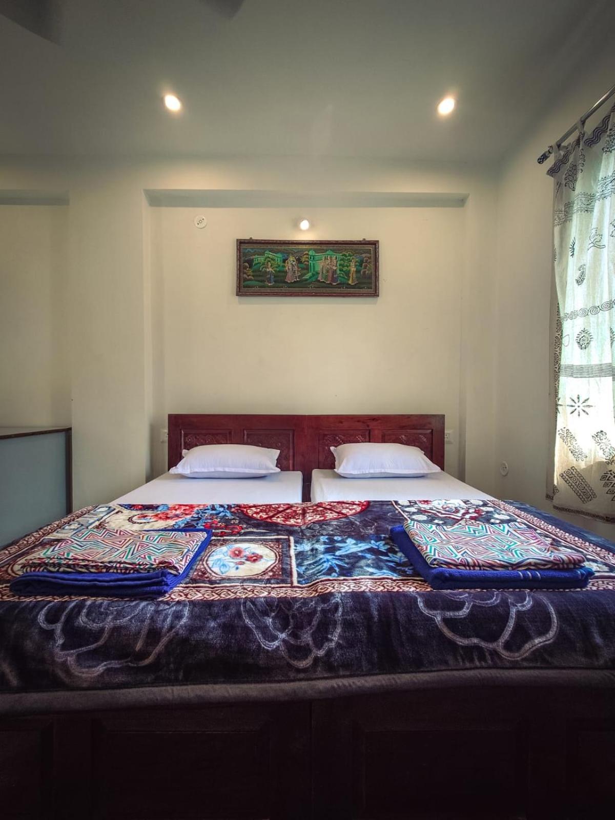 Rajguru Guest House Пушкар Екстериор снимка