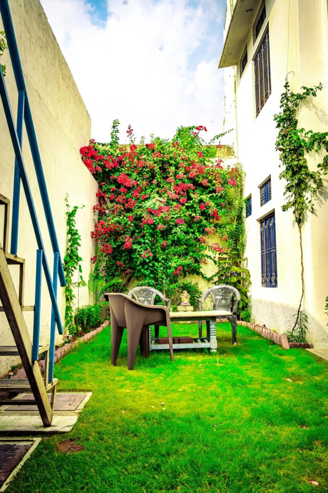 Rajguru Guest House Пушкар Екстериор снимка